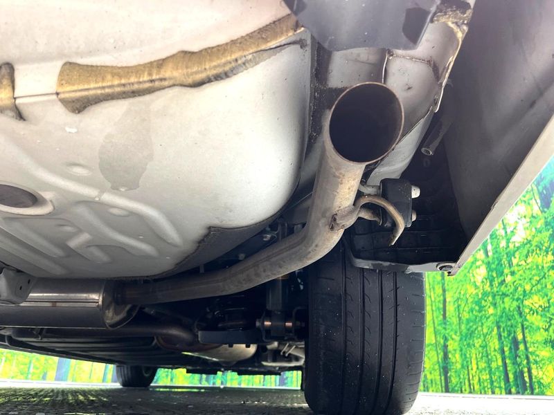 2017 Toyota Voxy DBA-ZRR80W (UW-6aaf513436dd4)[26]