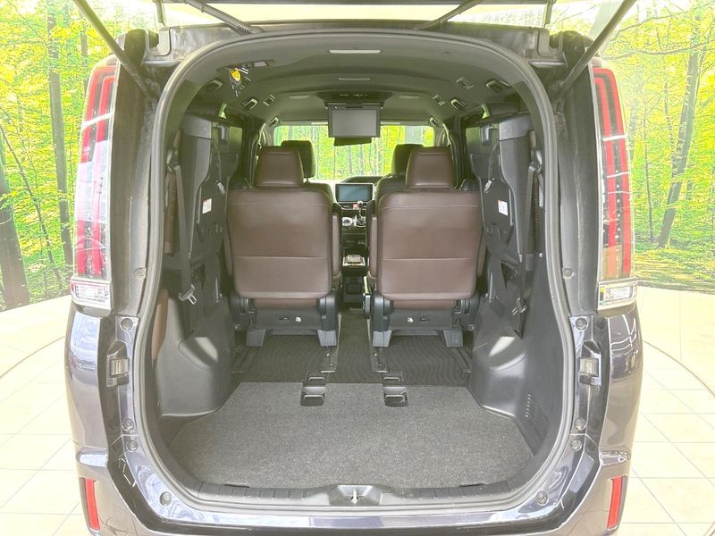 2017 Toyota Esquire DBA-ZRR80G (UW-6aaf5134bee93)[11]