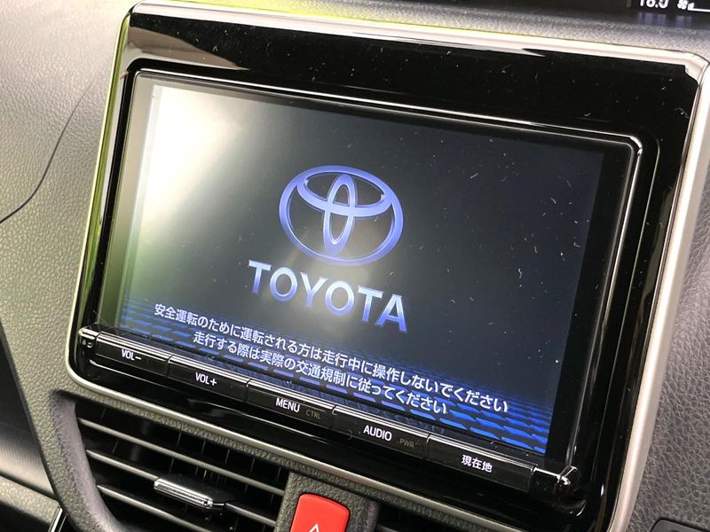 2017 Toyota Voxy DBA-ZRR80W (UW-6aaf5135c0ec0)[10]