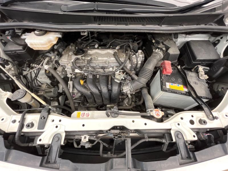 2019 Toyota Voxy DBA-ZRR80W (UW-6aaf51397f06a)[17]