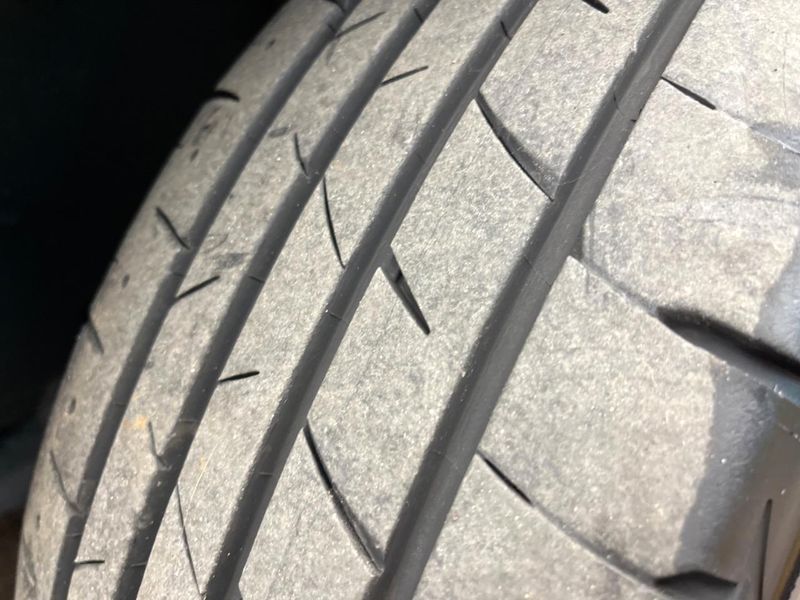 2019 Toyota Voxy DBA-ZRR80W (UW-6aaf51397f06a)[19]