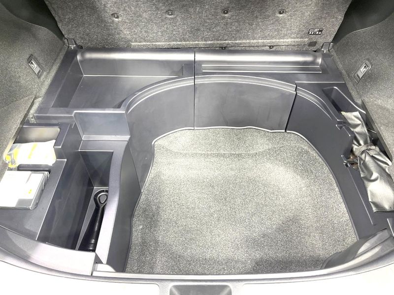 2018 Toyota Harrier DBA-ZSU60W (UW-6aaf51469f682)[26]