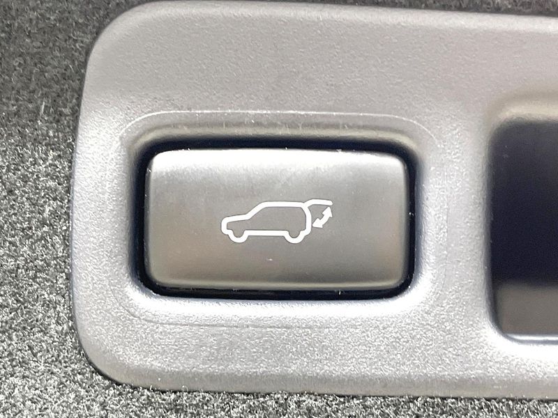 2018 Toyota Harrier DBA-ZSU60W (UW-6aaf51469f682)[29]