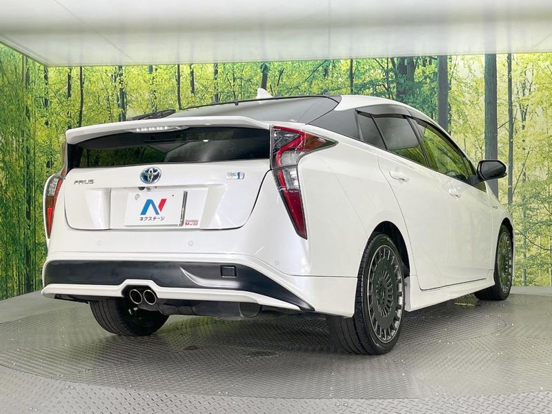 2018 Toyota Prius DAA-ZVW50 (UW-6aaf515e65444)[19]
