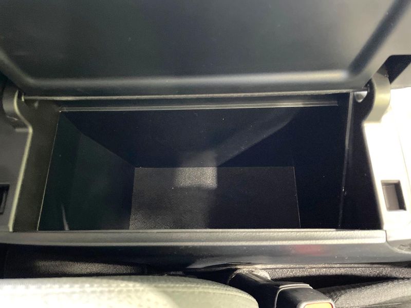 2016 Toyota Prius DAA-ZVW51 (UW-6aaf51617acd2)[22]