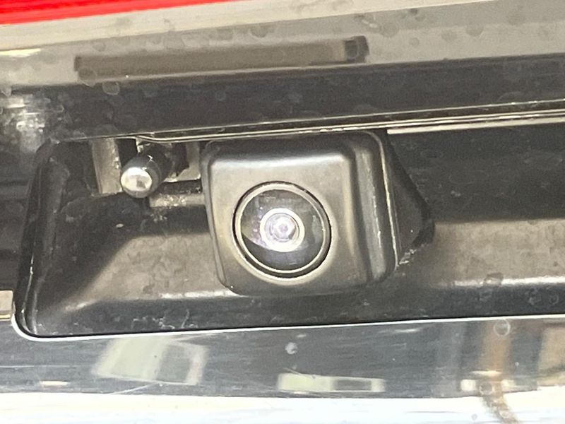 2023 Toyota Prius 6AA-ZVW60 (UW-6aaf516bb670d)[18]