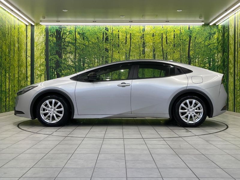 2023 Toyota Prius 6AA-ZVW60 (UW-6aaf516bb670d)[28]