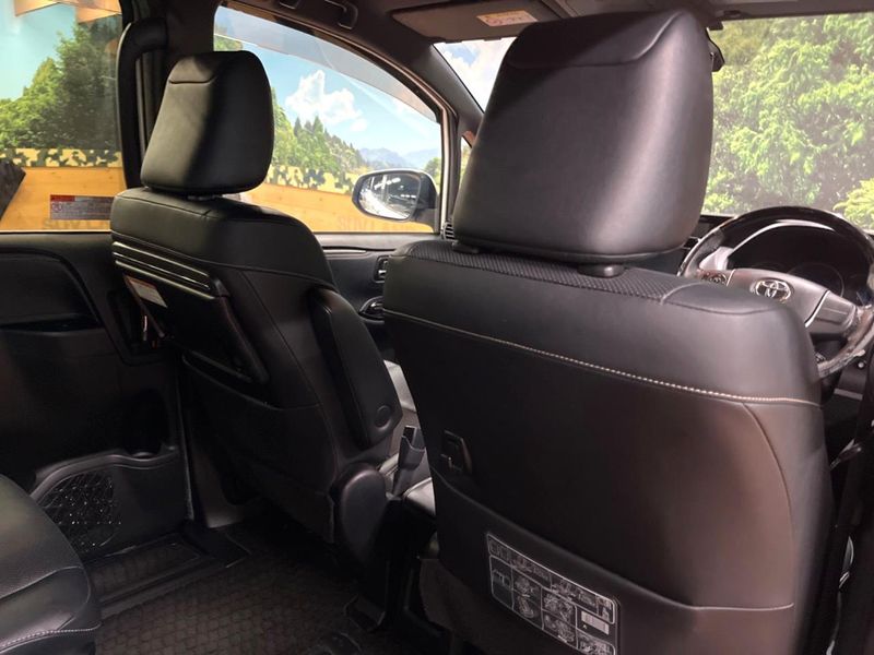 2017 Toyota Esquire DAA-ZWR80G (UW-6aaf5174635ef)[20]