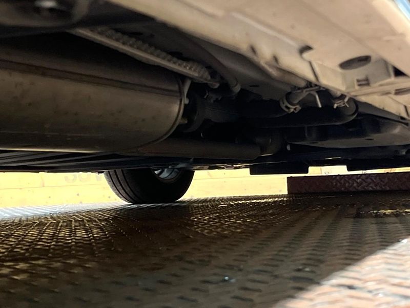 2017 Toyota Esquire DAA-ZWR80G (UW-6aaf5174635ef)[15]
