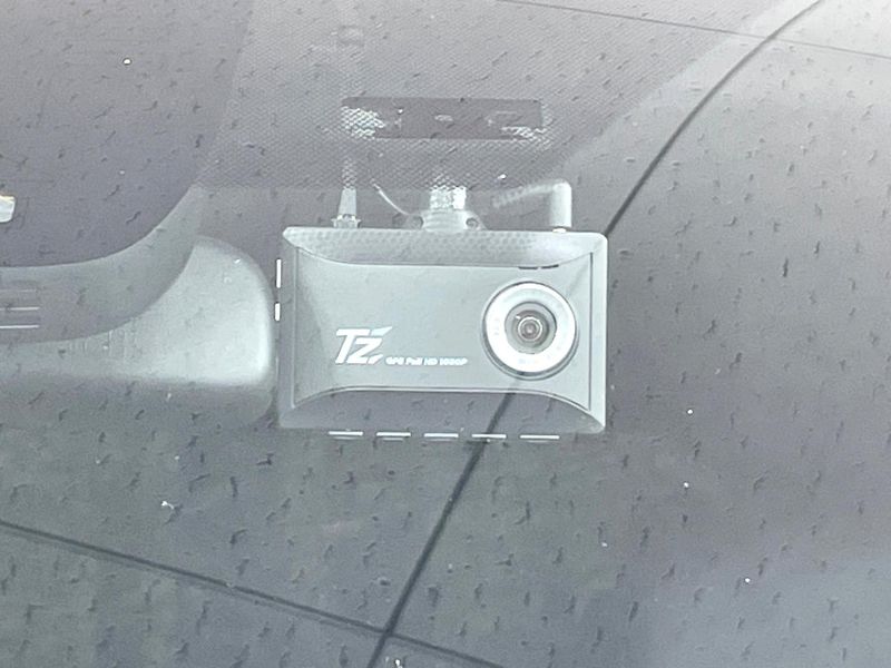 2022 Toyota Voxy 6AA-ZWR90W (UW-6aaf517ba88c1)[18]