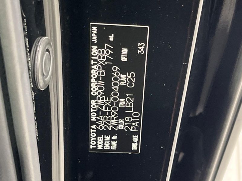 2022 Toyota Voxy 6AA-ZWR90W (UW-6aaf517bb684f)[1]
