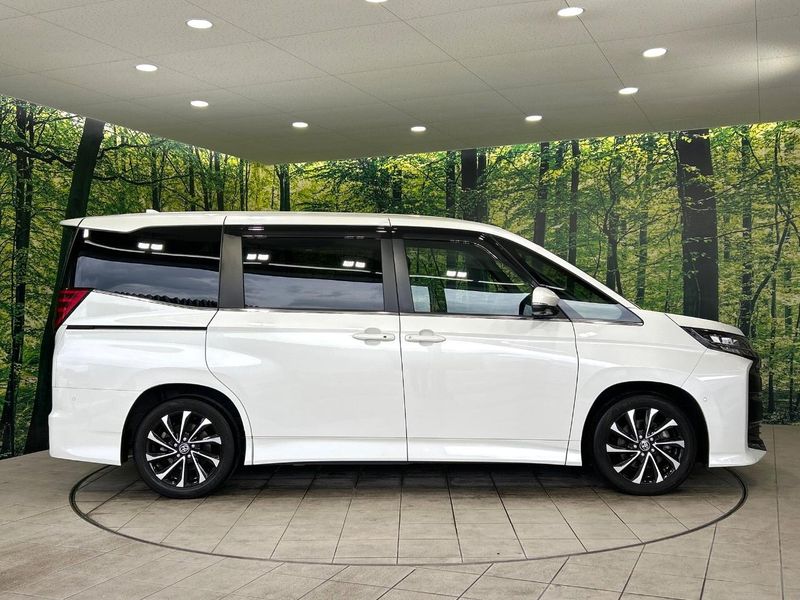 2023 Toyota Noah 6AA-ZWR90W (UW-6aaf517e098b5)[10]