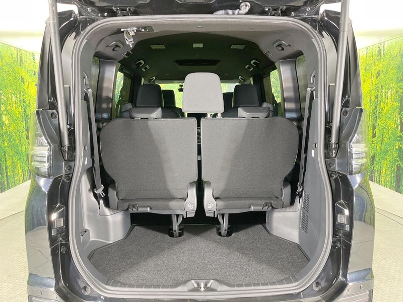 2024 Toyota Voxy 6AA-ZWR90W (UW-6aaf518a227f7)[28]