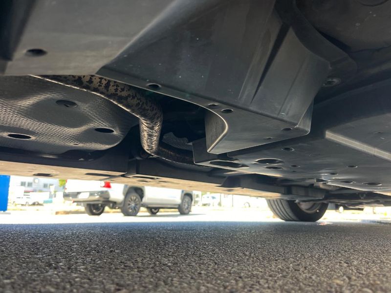 2018 Toyota C-HR DAA-ZYX10 (UW-6aaf518ea62f7)[14]