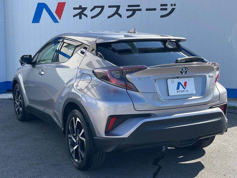 2018 Toyota C-HR DAA-ZYX10 (UW-6aaf518ea62f7)[21]