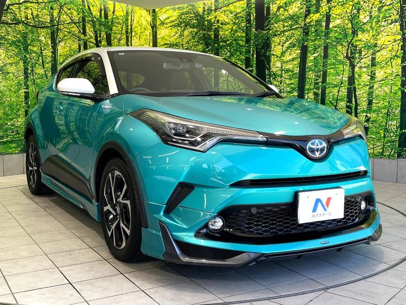 2018 Toyota C-HR DAA-ZYX10 (UW-6aaf518fdcb02)[23]