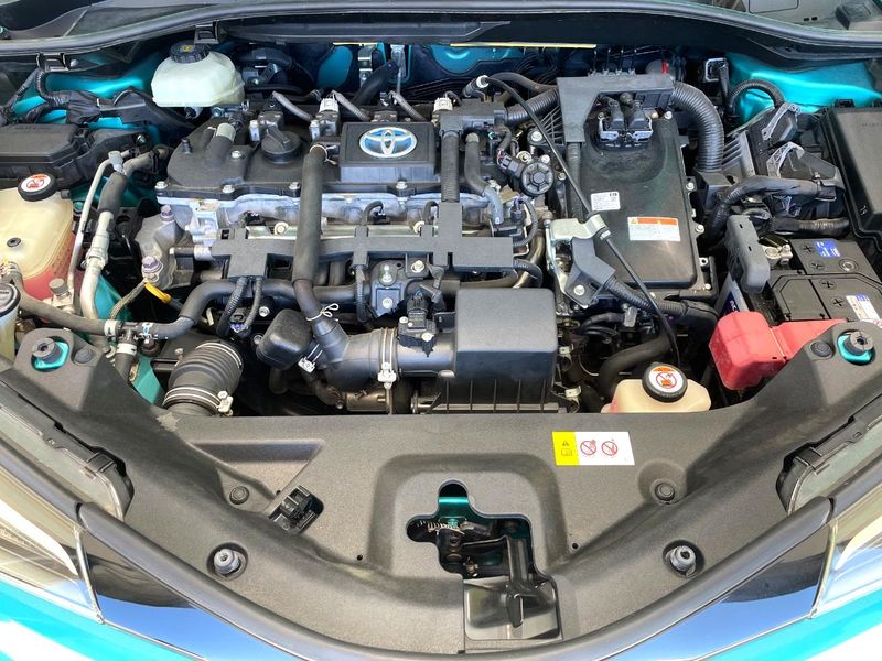 2018 Toyota C-HR DAA-ZYX10 (UW-6aaf518fdcb02)[4]