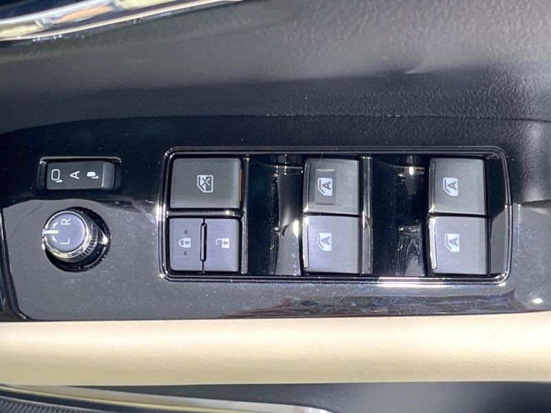 2020 Toyota Alphard 3BA-AGH30W (UW-6ab09e97d2674)[11]