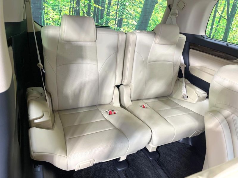 2020 Toyota Alphard 3BA-AGH30W (UW-6ab09e97d2674)[16]
