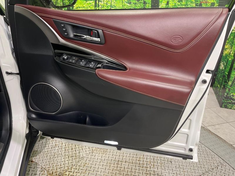 2020 Toyota Harrier Hybrid DAA-AVU65W (UW-6ab09eb93e7c3)[22]
