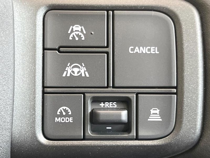 2026 Toyota RAV4 6AA-AXAN64 (UW-6ab09ec4268c0)[21]
