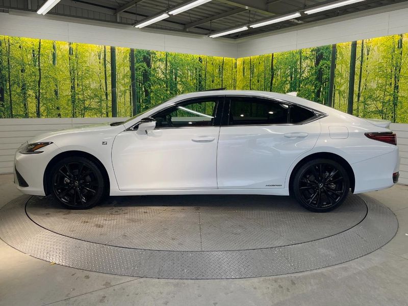 2022 Lexus ES 6AA-AXZH11 (UW-6ab09ed43bf80)[14]