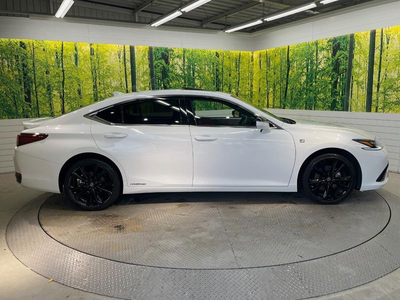 2022 Lexus ES 6AA-AXZH11 (UW-6ab09ed43bf80)[28]