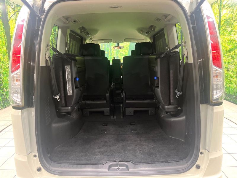 2012 Nissan Serena DBA-FC26 (UW-6ab09f579ef63)[24]