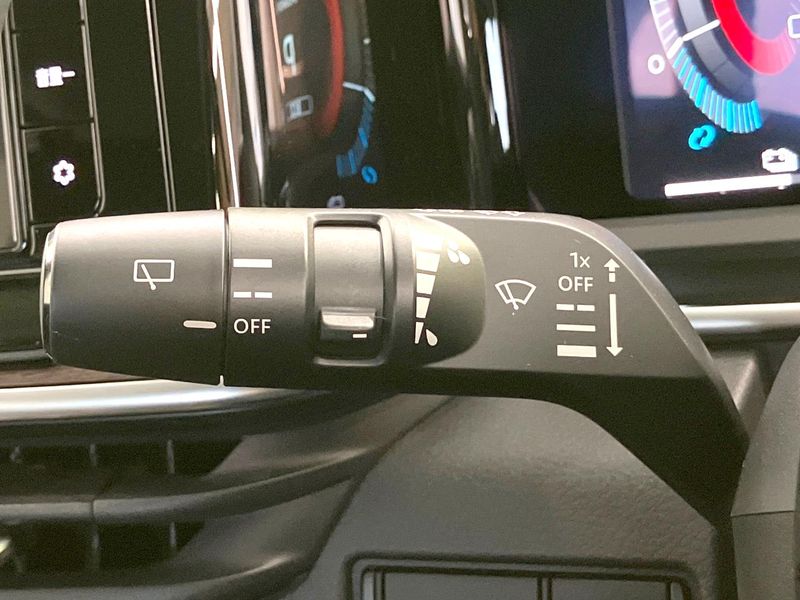 2022 Nissan Aura 6AA-FE13 (UW-6ab09f5aa2234)[28]