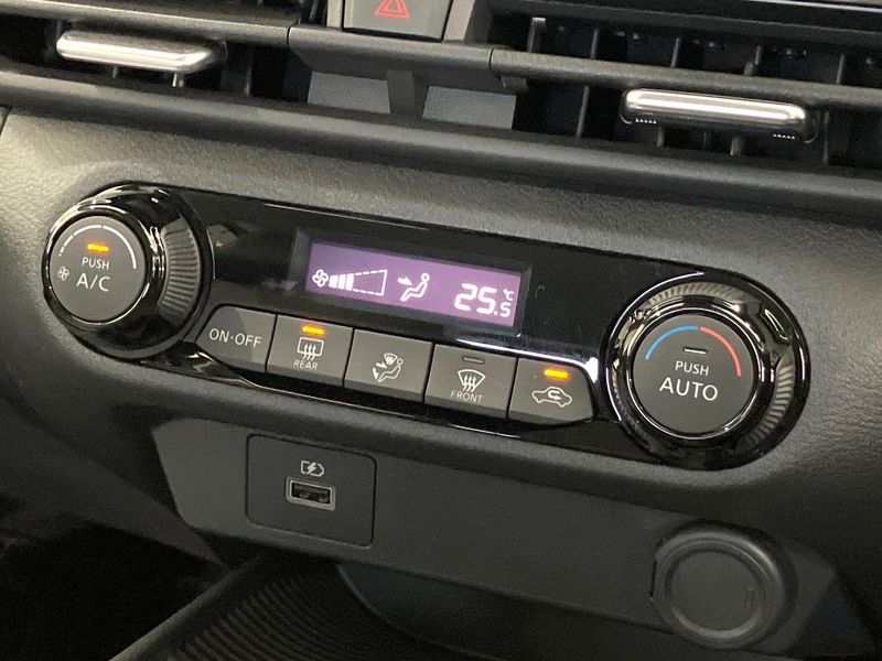 2022 Nissan Aura 6AA-FE13 (UW-6ab09f5aa2234)[24]