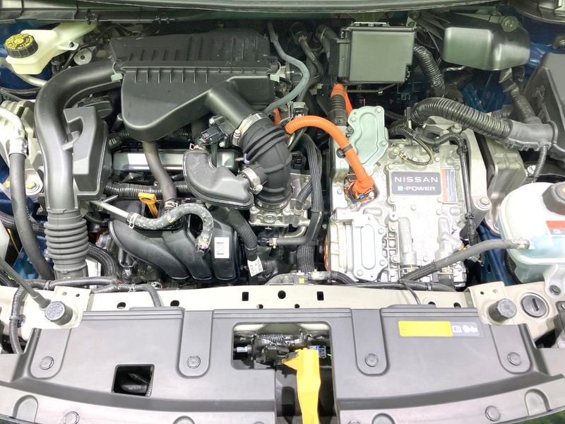 2022 Nissan Aura 6AA-FE13 (UW-6ab09f5aa2234)[4]
