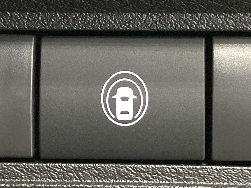2022 Nissan Aura 6AA-FE13 (UW-6ab09f5aa2234)[13]