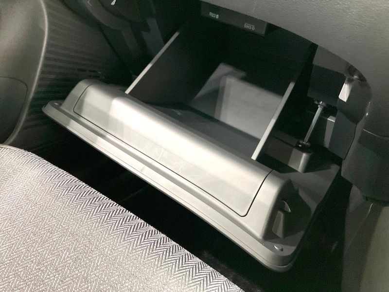 2022 Nissan Aura 6AA-FE13 (UW-6ab09f5aa2234)[15]