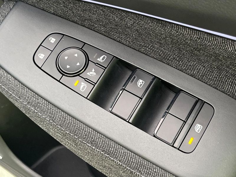 2022 Nissan Aura 6AA-FE13 (UW-6ab09f5c24e28)[6]