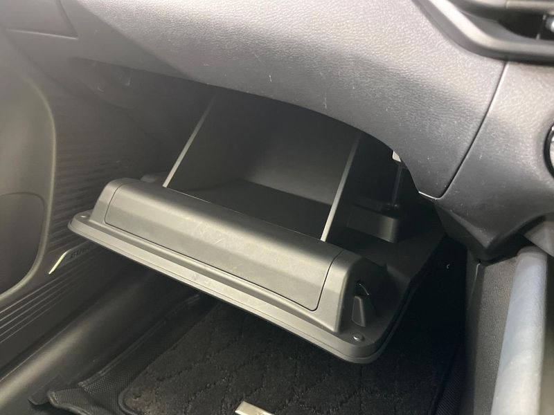 2022 Nissan Aura 6AA-FE13 (UW-6ab09f5c24e28)[16]