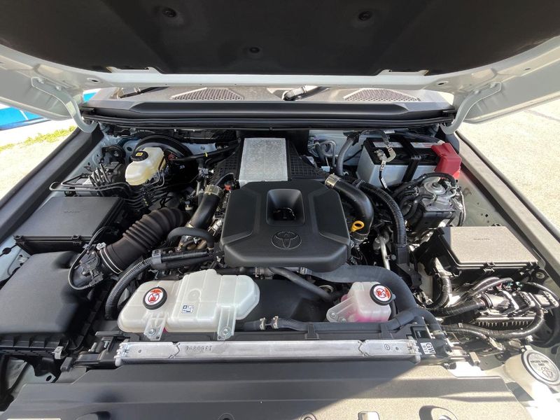 2024 Toyota Land Cruiser 250 3DA-GDJ250W (UW-6ab09f766000b)[4]