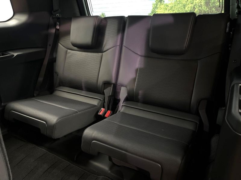 2025 Toyota Land Cruiser 250 3DA-GDJ250W (UW-6ab09f77d91c5)[12]