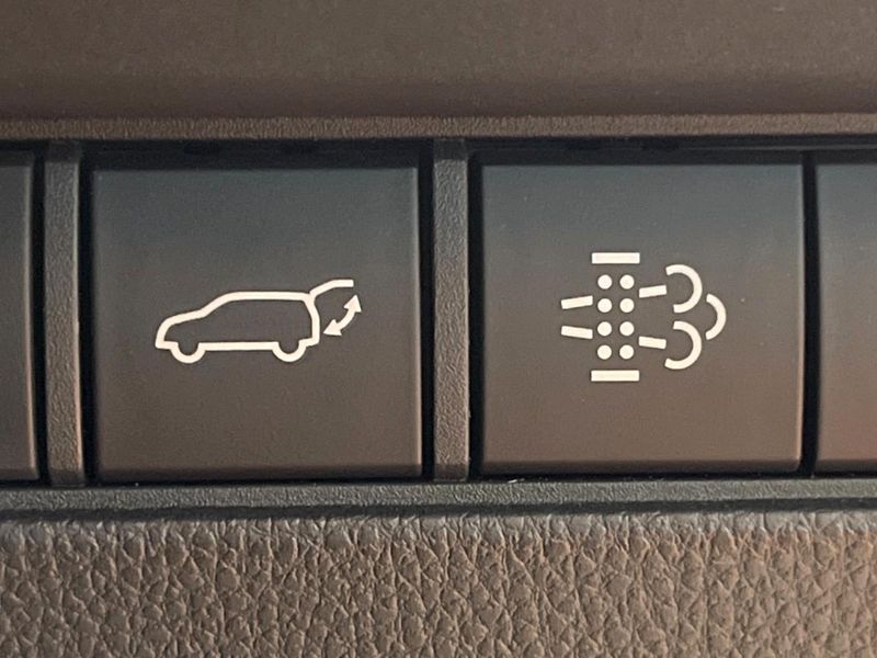 2025 Toyota Land Cruiser 250 3DA-GDJ250W (UW-6ab09f77d91c5)[27]