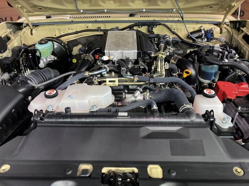 2025 Toyota Land Cruiser 70 3DA-GDJ76W (UW-6ab09f7b6e5d9)[5]