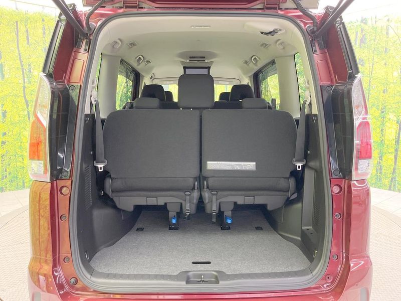 2017 Nissan Serena DAA-GFC27 (UW-6ab09f800f9f3)[17]