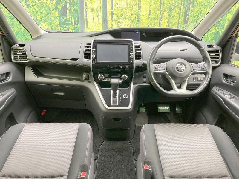 2017 Nissan Serena DAA-GFC27 (UW-6ab09f800f9f3)[25]