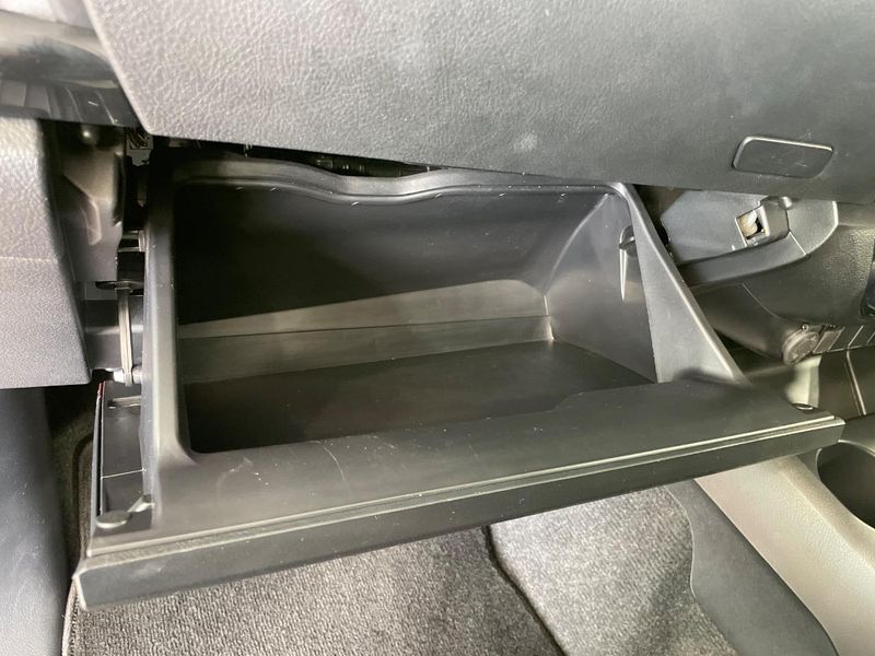 2022 Toyota Hilux 3DF-GUN125 (UW-6ab09fb278965)[27]