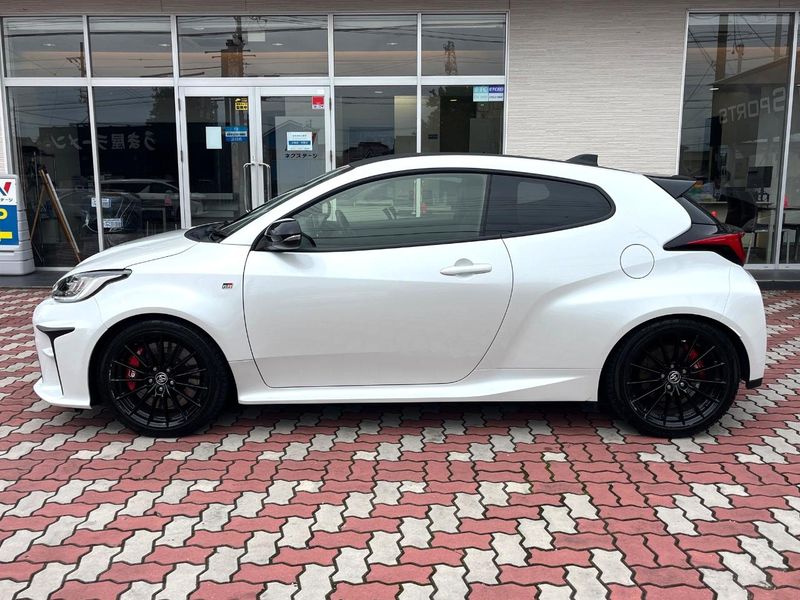 2021 Toyota GR YARIS 4BA-GXPA16 (UW-6ab09fb73355d)[10]