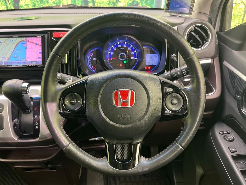 2014 Honda N-WGN Custom DBA-JH1 (UW-6ab0a04894e06)[27]