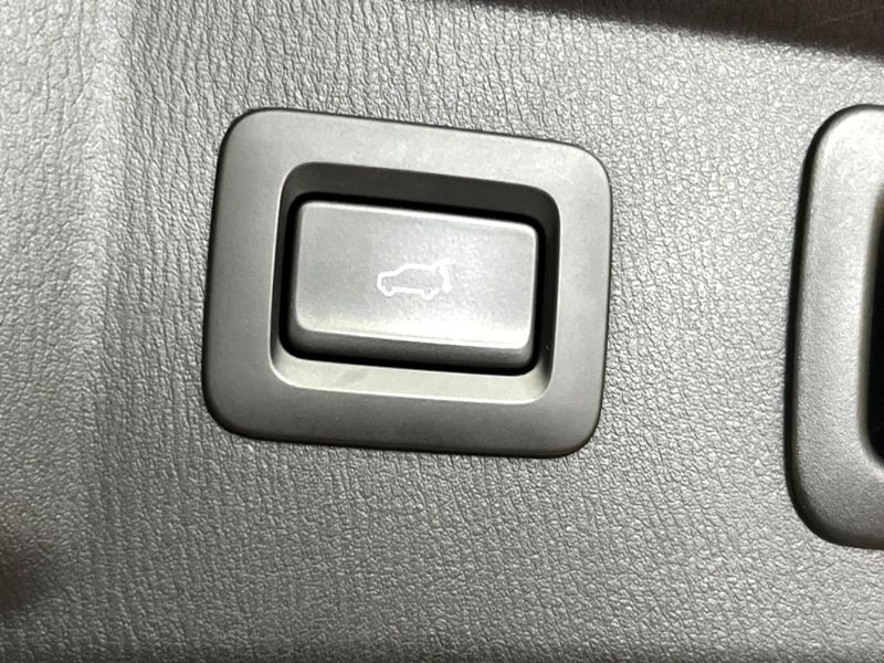 2023 Mazda CX-8 6BA-KG5P (UW-6ab0a0673dccc)[13]