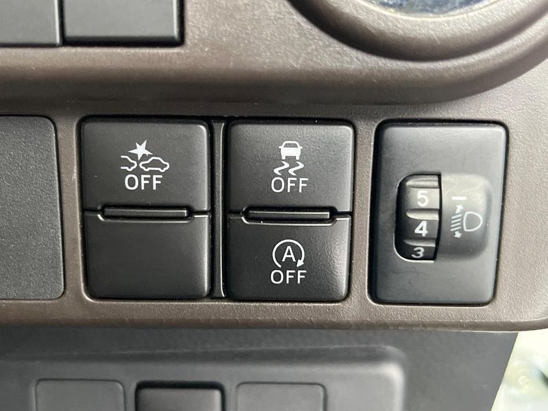 2021 Toyota Roomy 5BA-M900A (UW-6ab0a0d53f16e)[10]