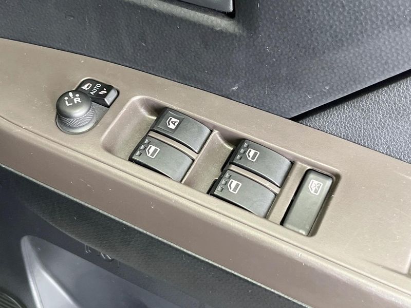 2021 Toyota Roomy 5BA-M900A (UW-6ab0a0d53f16e)[7]