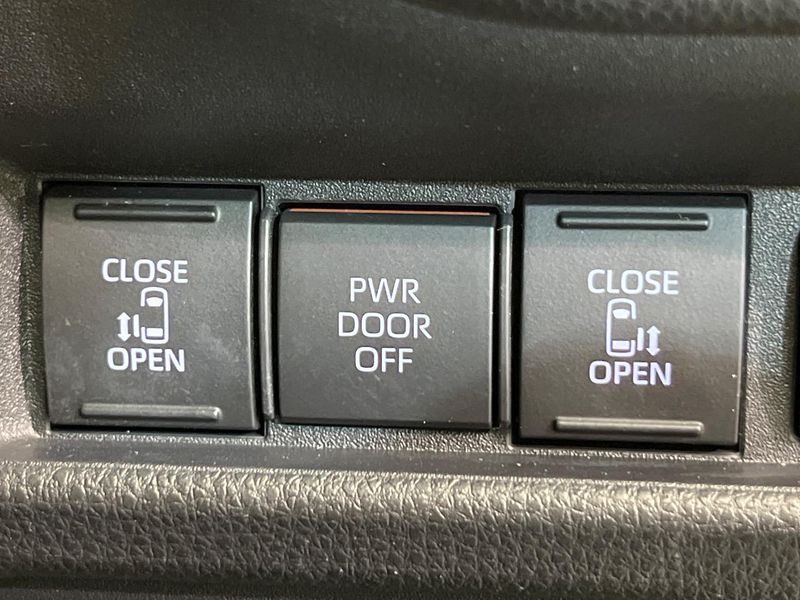 2023 Toyota Sienta 5BA-MXPC10G (UW-6ab0a160c3f5a)[26]