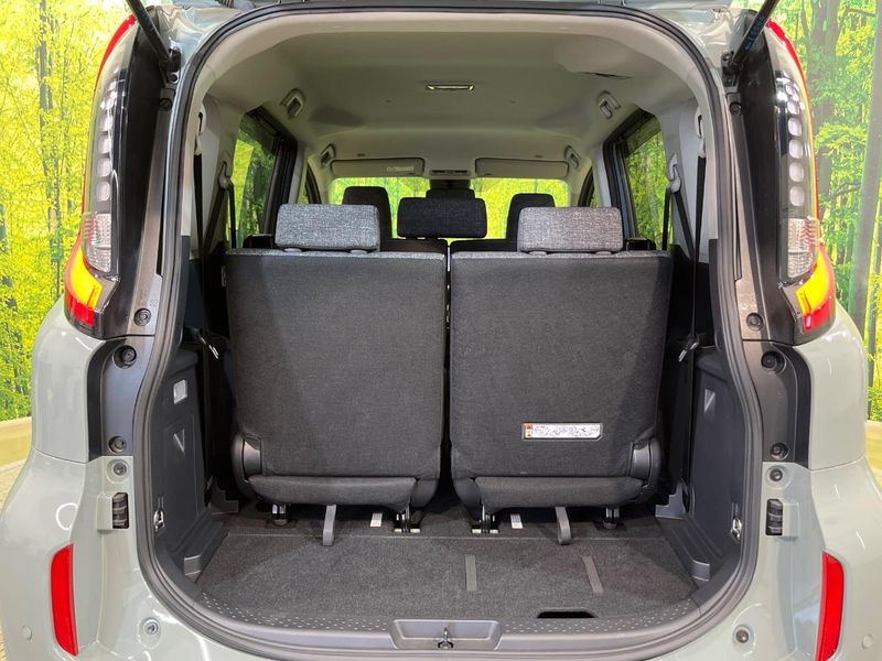 2023 Toyota Sienta 5BA-MXPC10G (UW-6ab0a160c3f5a)[11]