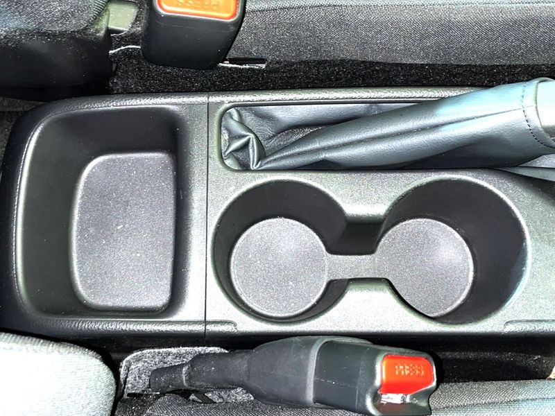 2023 Toyota Yaris 6AA-MXPH15 (UW-6ab0a1643d3c9)[22]